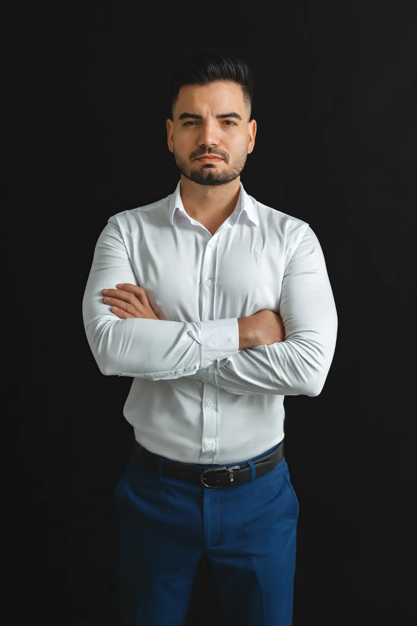 Dr. José Enrique em retrato profissional
